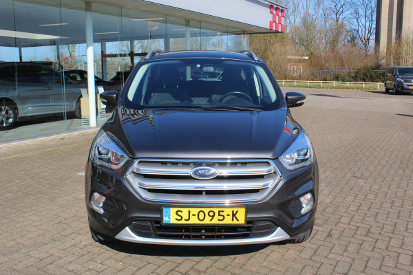 Ford Kuga 1.5 EcoBoost Trend Ultimate , 1800kg Trekgewicht , Hoge zit Climate control , Navigtie , Trekhaak , Cruise control Parkeersensoren achter , LED dagrijverlichting