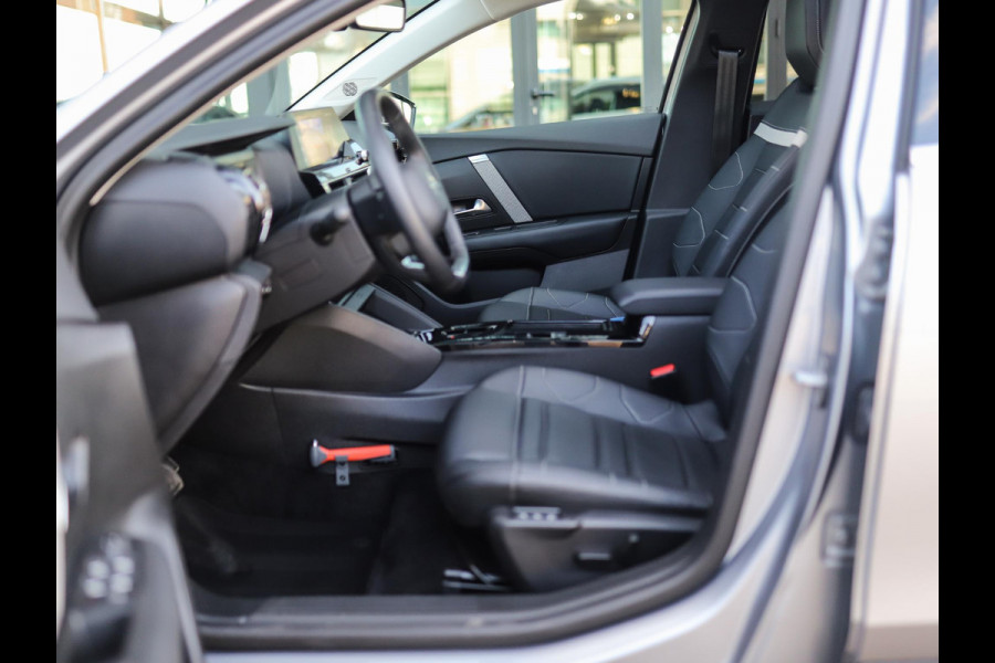 Citroën Ë-C4 X Shine 50 kWh | Keyless | Camera | Stoelverw. | HUD | Leder