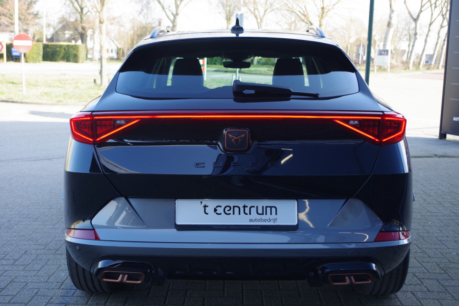 CUPRA Formentor 1.4 204 PK e-Hybrid Essential PHEV, Stoelverwarming, Adap. Cruise Control