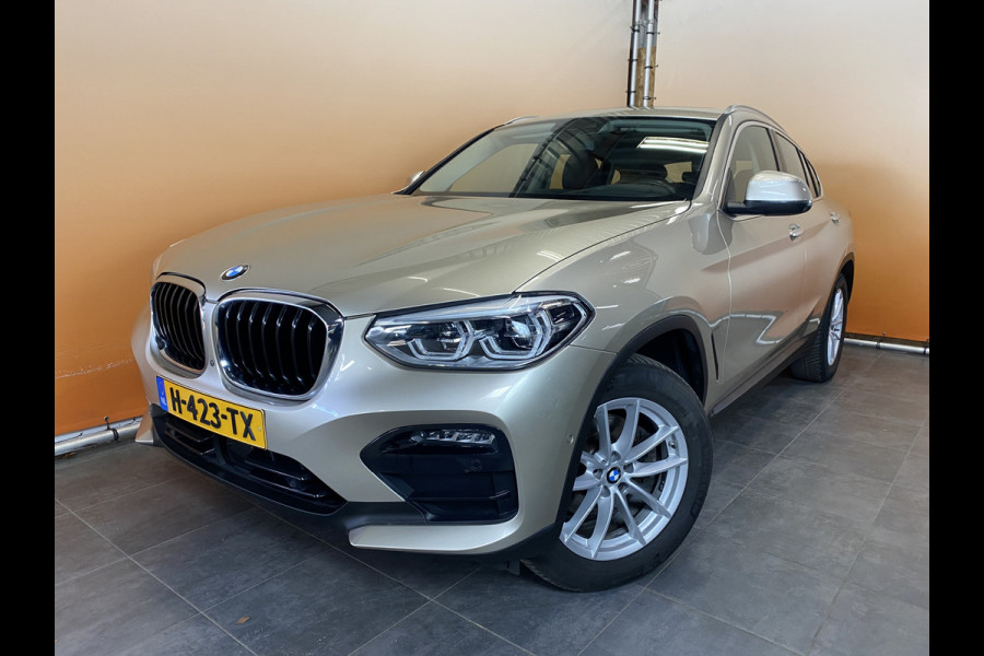 BMW X4 xDrive20i High Executive Edition | Head Up | Stoel - en stuurverw | Schuifkanteldak | 1e eigenaar