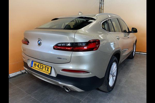 BMW X4 xDrive20i High Executive Edition | Head Up | Stoel - en stuurverw | Schuifkanteldak | 1e eigenaar