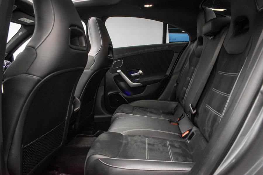Mercedes-Benz CLA-Klasse 250 e AMG PANO|Dealer Onderhouden|12 Maanden Garantie|