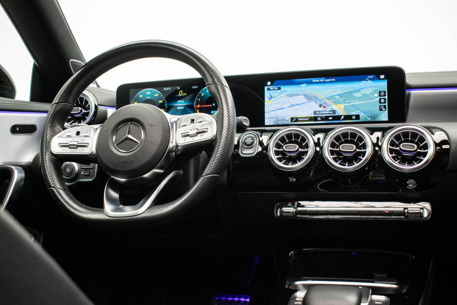 Mercedes-Benz CLA-Klasse 250 e AMG PANO|Dealer Onderhouden|12 Maanden Garantie|
