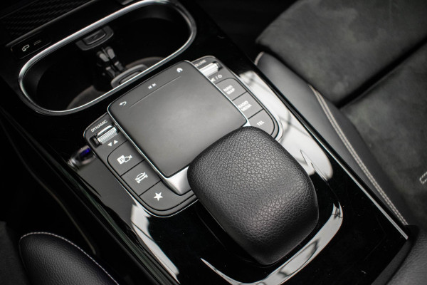 Mercedes-Benz CLA-Klasse 250 e AMG PANO|Dealer Onderhouden|12 Maanden Garantie|