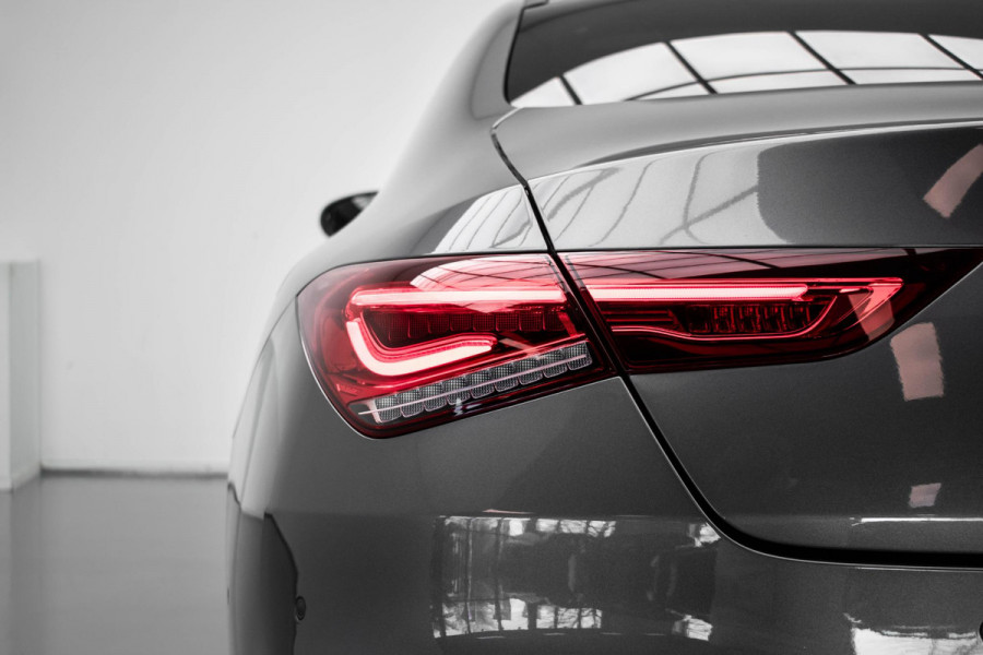 Mercedes-Benz CLA-Klasse 250 e AMG PANO|Dealer Onderhouden|12 Maanden Garantie|