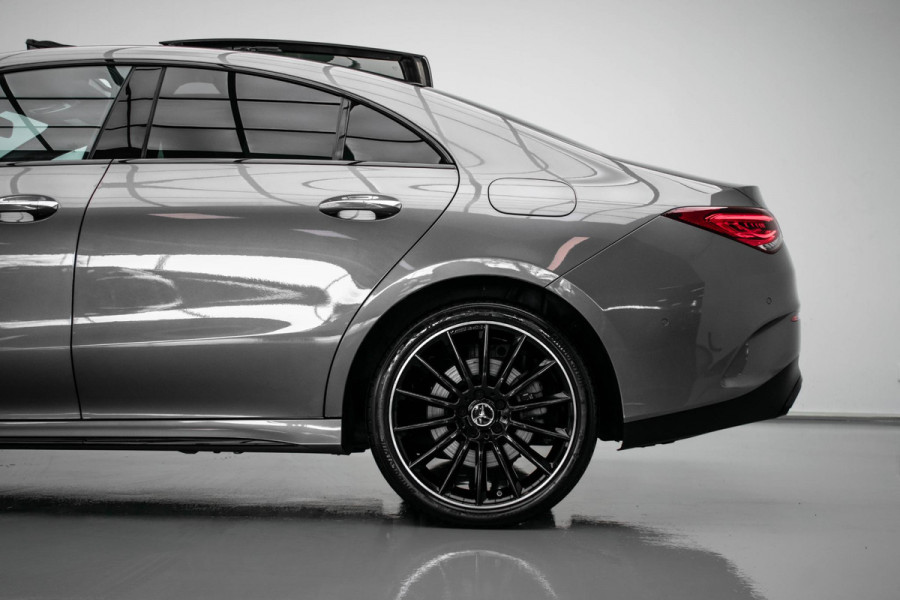 Mercedes-Benz CLA-Klasse 250 e AMG PANO|Dealer Onderhouden|12 Maanden Garantie|