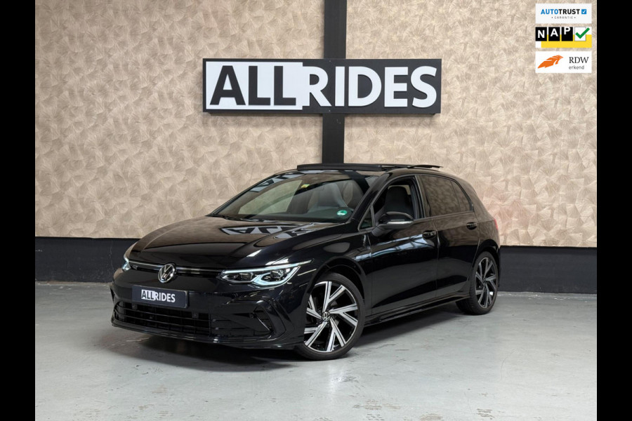 Volkswagen Golf 1.5 eTSI R-Line Business | pano | Keyless | sfeerverlichting | camera | Trekhaak | DAB |