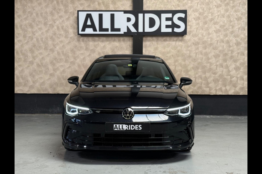 Volkswagen Golf 1.5 eTSI R-Line Business | pano | Keyless | sfeerverlichting | camera | Trekhaak | DAB |