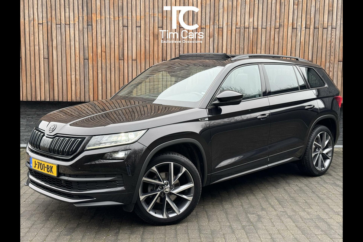 Škoda Kodiaq 1.5 TSI Sportline Automaat | Panoramadak | LED | Groot navigatiescherm | 20 inch lichtmetalen velgen | Stoelverwarming voor en a