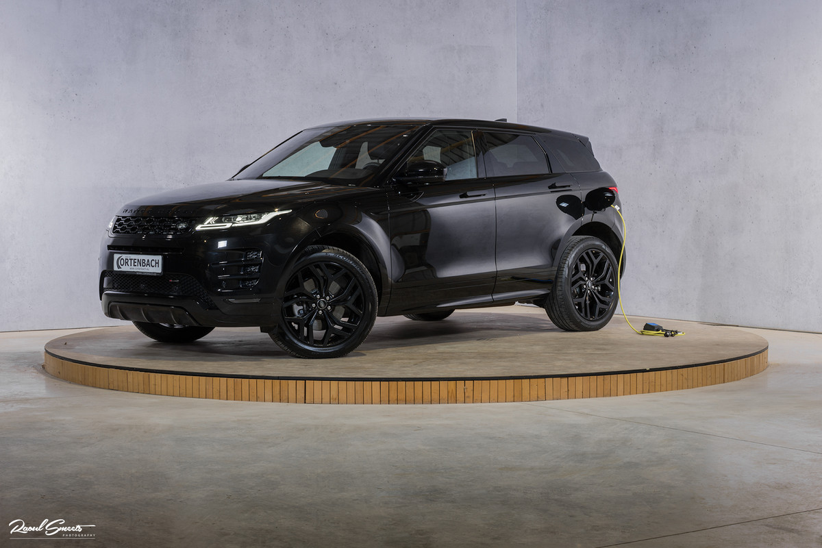 Land Rover Range Rover Evoque 1.5 P300e AWD R-Dynamic SE | Adaptieve cruise | Panorama dak | Black-pack | Premium audio | Zwenkbare trekhaak |