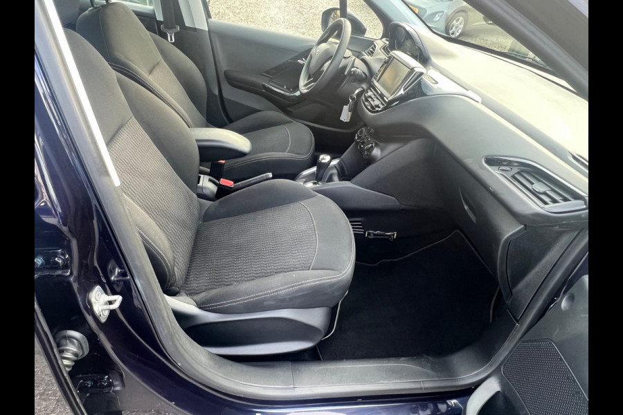 Peugeot 208 1.2 Automaat 103.000 km NL-AUTO-NAP.