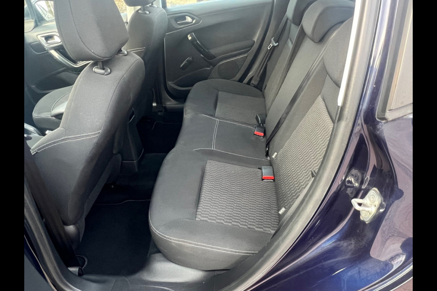 Peugeot 208 1.2 Automaat 103.000 km NL-AUTO-NAP.