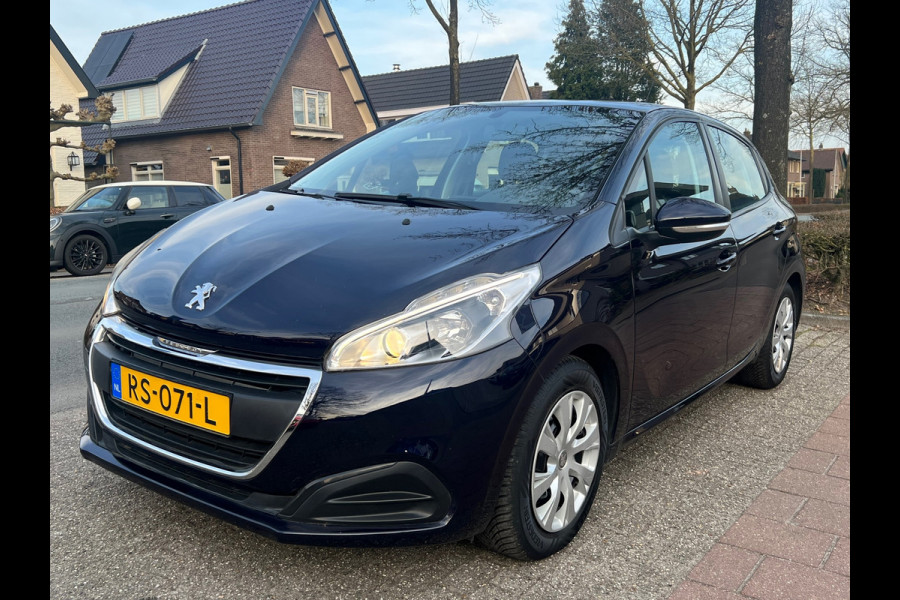 Peugeot 208 1.2 Automaat 103.000 km NL-AUTO-NAP.