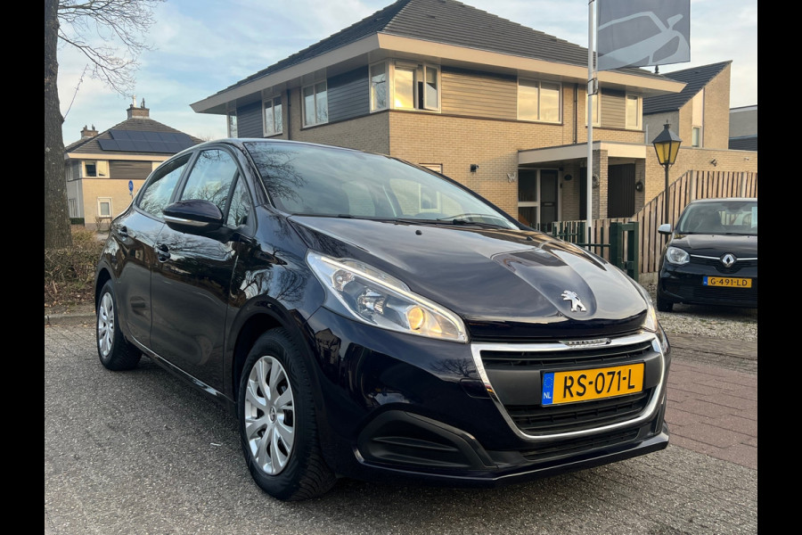Peugeot 208 1.2 Automaat 103.000 km NL-AUTO-NAP.
