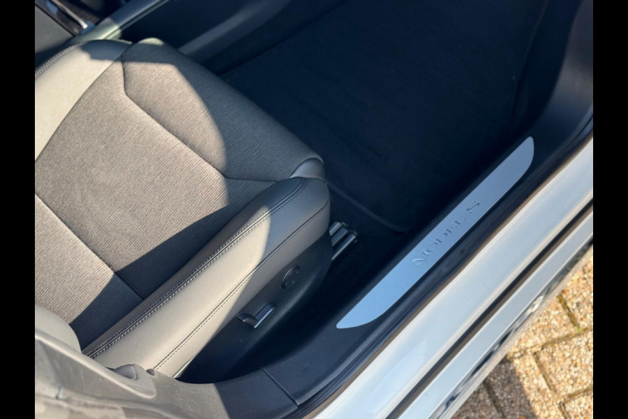 Tesla Model S 100D LONG RANGE 420 km 2018 WIT NAVI NAP BTW!