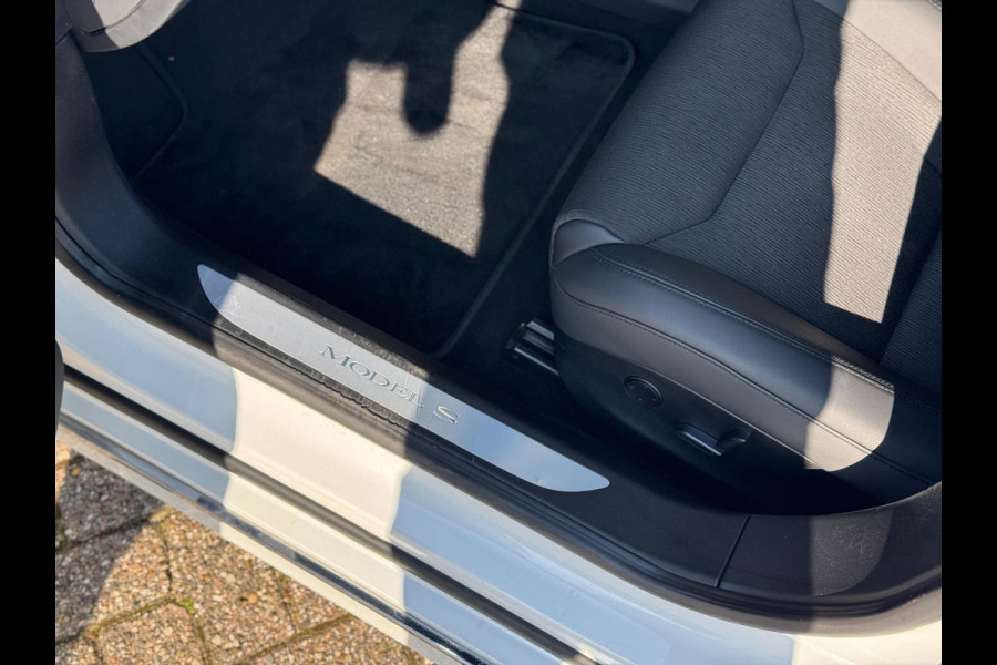 Tesla Model S 100D LONG RANGE 420 km 2018 WIT NAVI NAP BTW!