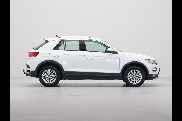 Volkswagen T-Roc 1.5 TSI 150pk DSG Style Business Navigatie Trekhaak Camera El. Ramen