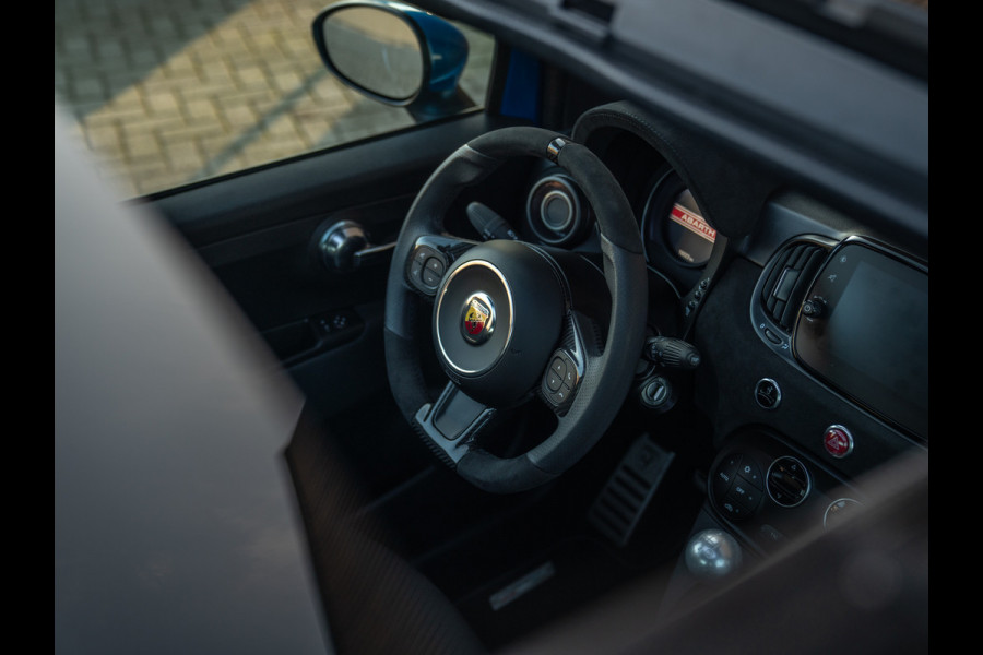 Abarth 695 Tributo 131 Rally | Pano-dak | Handbak | Sabelt stoelen | One of 695