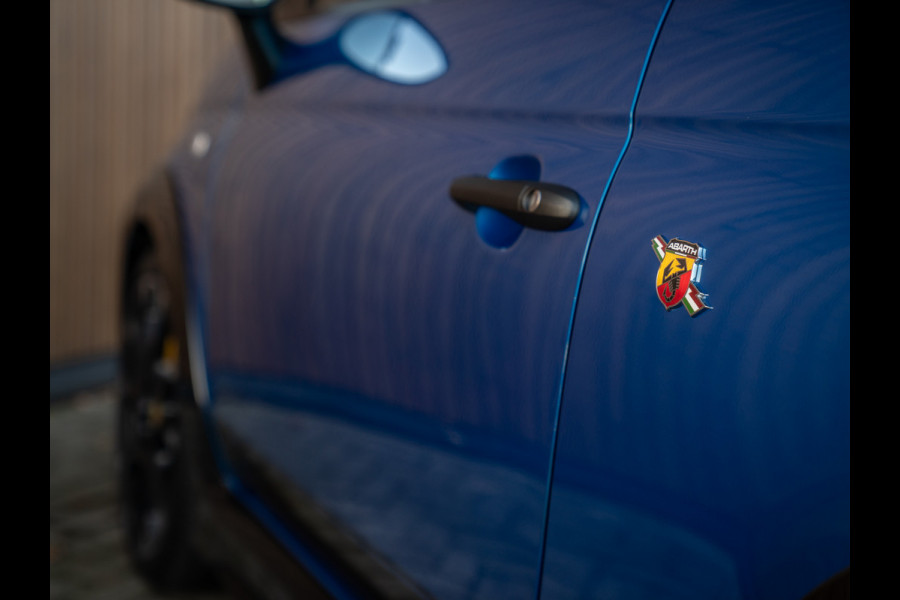 Abarth 695 Tributo 131 Rally | Pano-dak | Handbak | Sabelt stoelen | One of 695