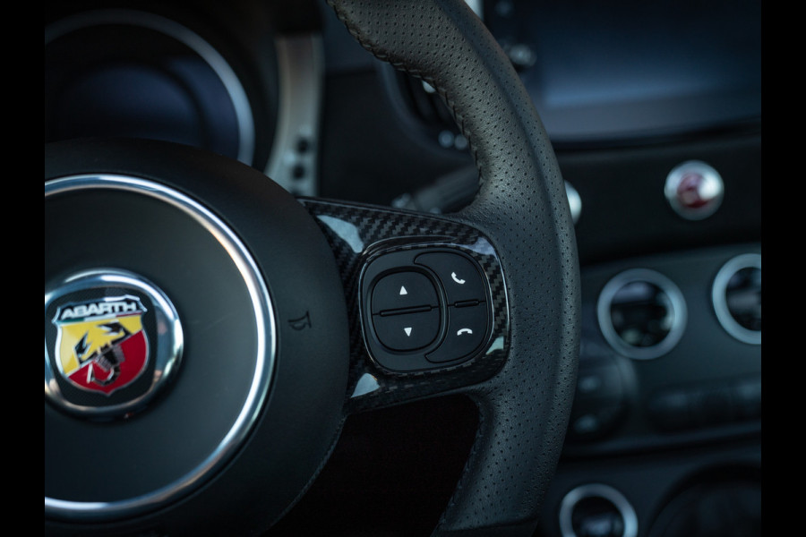 Abarth 695 Tributo 131 Rally | Pano-dak | Handbak | Sabelt stoelen | One of 695