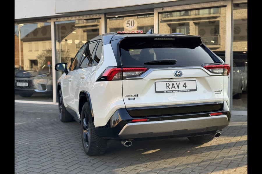 Toyota RAV4 2.5 Hybrid AWD Bi-Tone Plus | Panoramadak, JBL, Dodehoekherkenning, 360 camera, Stoel + Stuurverwarming, 4X4, 1.650KG Trekgewich