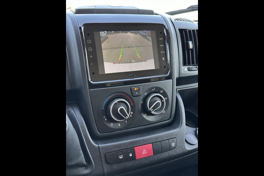 Peugeot Boxer 2.2 BlueHDi 120 L2H2 Trekhaak dealer onderh. 1ste eigenaar