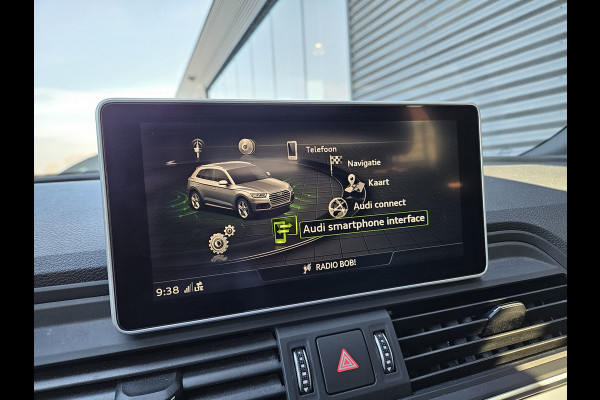 Audi Q5 50 TFSI e Quattro S Line Plug In Hybrid Dealer O.H PHEV | Trekhaak af Fabriek | Virtual | Navi Plus | 19"L.M | Apple Carplay | Keyless | Sportstoelen Verwarmd |