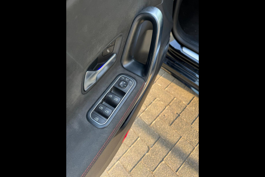Mercedes-Benz CLA-Klasse Shooting Brake 180 AMG/Led/Pano/Sfeer/Cam/