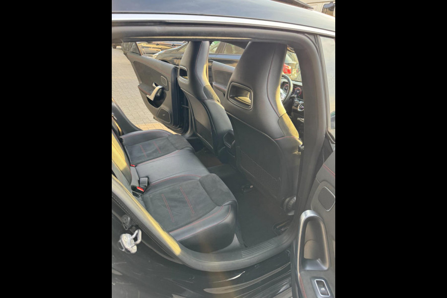 Mercedes-Benz CLA-Klasse Shooting Brake 180 AMG/Led/Pano/Sfeer/Cam/