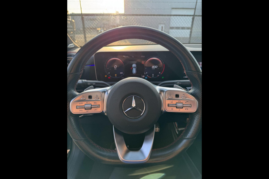 Mercedes-Benz CLA-Klasse Shooting Brake 180 AMG/Led/Pano/Sfeer/Cam/