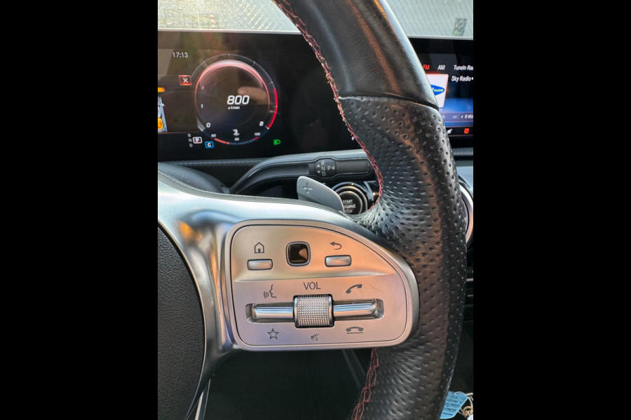 Mercedes-Benz CLA-Klasse Shooting Brake 180 AMG/Led/Pano/Sfeer/Cam/