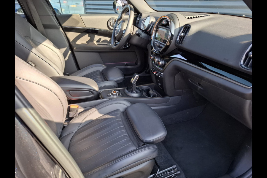 MINI Countryman 1.5 Cooper Chili Automaat | Panodak | Lederen Sportstoelen | Apple Carplay | Navigatie | Harman Kardon | Stoelverwarming | Cruise Control | Climate Control | L.M. 19" |