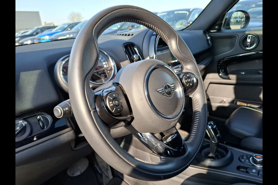 MINI Countryman 1.5 Cooper Chili Automaat | Panodak | Lederen Sportstoelen | Apple Carplay | Navigatie | Harman Kardon | Stoelverwarming | Cruise Control | Climate Control | L.M. 19" |