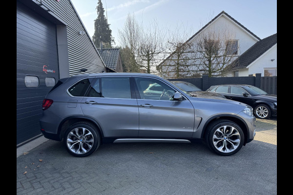 BMW X5 xDrive40e iPerformance High Executive | Panoramadak | Head-Up Display | Camera | Lane Assist | Lederen Bekleding |