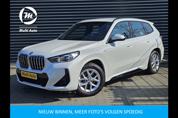 BMW X1 xDrive25e M Sport Plug In Hybrid 245 pk Nieuw Model PHEV | Adaptive Cruise | Alcantara Sportstoelen Massage & Memory | Harman Kardon | Curved Widescreen Navi | Apple Carplay | Parkassist | Sfeerverlichting | Camera |