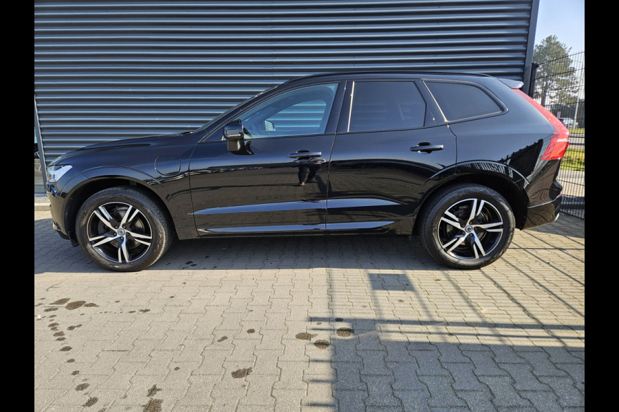 Volvo XC60 T8 Twin Engine AWD R-Design Plug In Hybrid Dealer O.H PHEV | Panodak | Luxe Lederen Sportstoelen Massage & Memory | Harman Kardon | Apple Carplay | Camera | 19"L.M | BLIS | Navi Full Map |