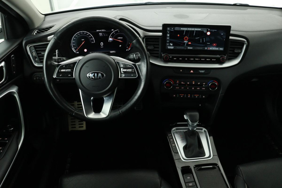 Kia Ceed 1.4 T-GDi ExecutiveLine | Panoramadak | Stoelventilatie | Leder | Adaptive cruise | Carplay | JBL Sound | Camera | Stuurverwarming | Full LED | Navigatie | Dodehoek detectie