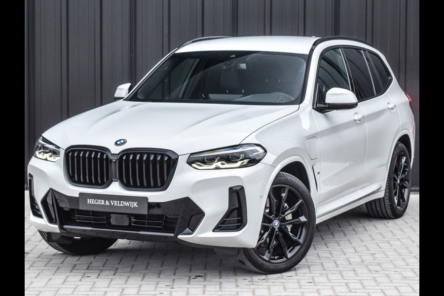 BMW X3 xDrive30e HIGH EXECUTIVE | M-SPORT | ACTIVE CRUISE | TREKHAAK | SHADOW-LINE | SPORT SEATS | CAMERA | DAB+ | HIFI SOUND | GESTURE