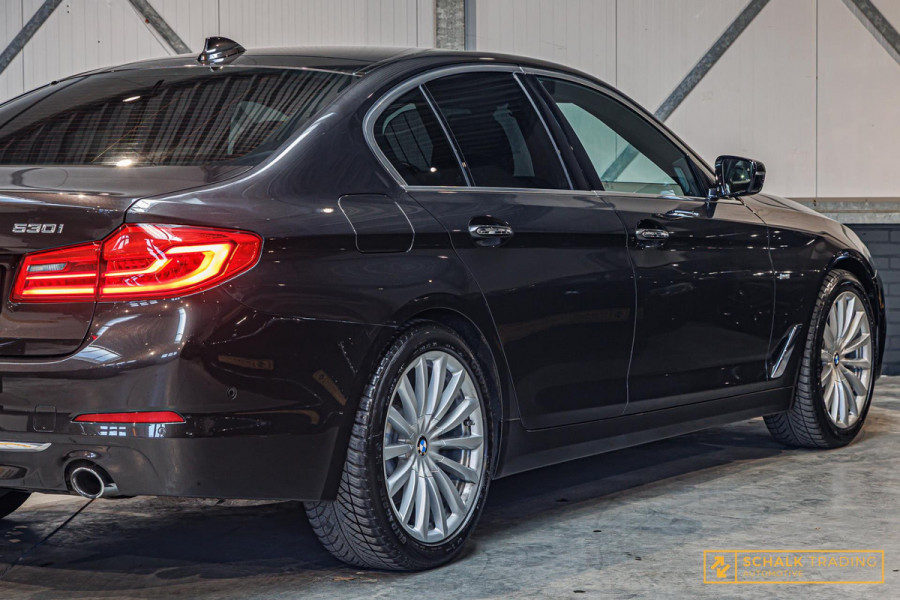 BMW 5 Serie 530i H&K|NAP|360Cam|Comfort stoel|HUD|Trekhaak