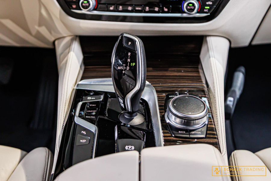 BMW 5 Serie 530i H&K|NAP|360Cam|Comfort stoel|HUD|Trekhaak