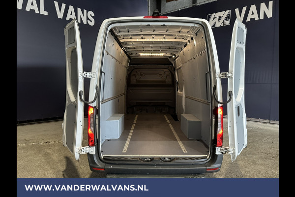 Mercedes-Benz Sprinter 315 CDI 150pk L3H2 Euro6 Airco | 360 Graden Camera | Navigatie | Apple Carplay Android Auto, Cruisecontrol, Parkeersensoren, Stoelverwarming, Chauffeursstoel, Bijrijdersbank