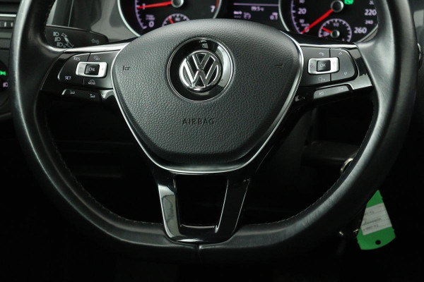 Volkswagen Golf 1.0 TSI Comfortline | Trekhaak | Stoelverwarming | Massage | Climate control | PDC | Cruise control