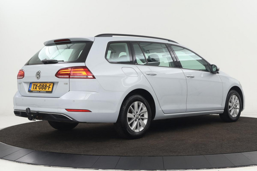 Volkswagen Golf 1.0 TSI Comfortline | Trekhaak | Stoelverwarming | Massage | Climate control | PDC | Cruise control