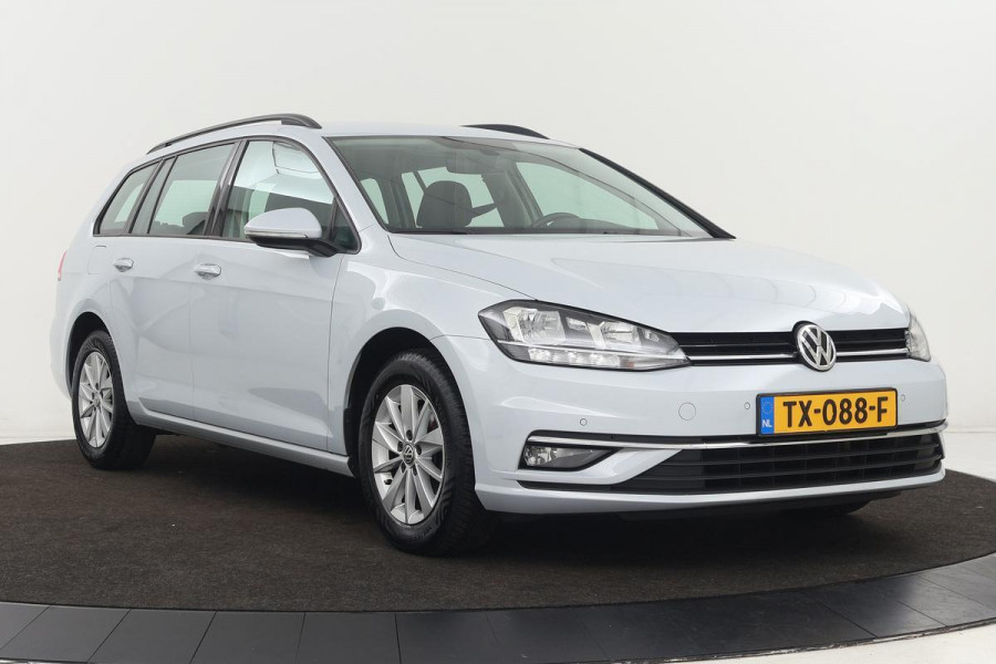Volkswagen Golf 1.0 TSI Comfortline | Trekhaak | Stoelverwarming | Massage | Climate control | PDC | Cruise control