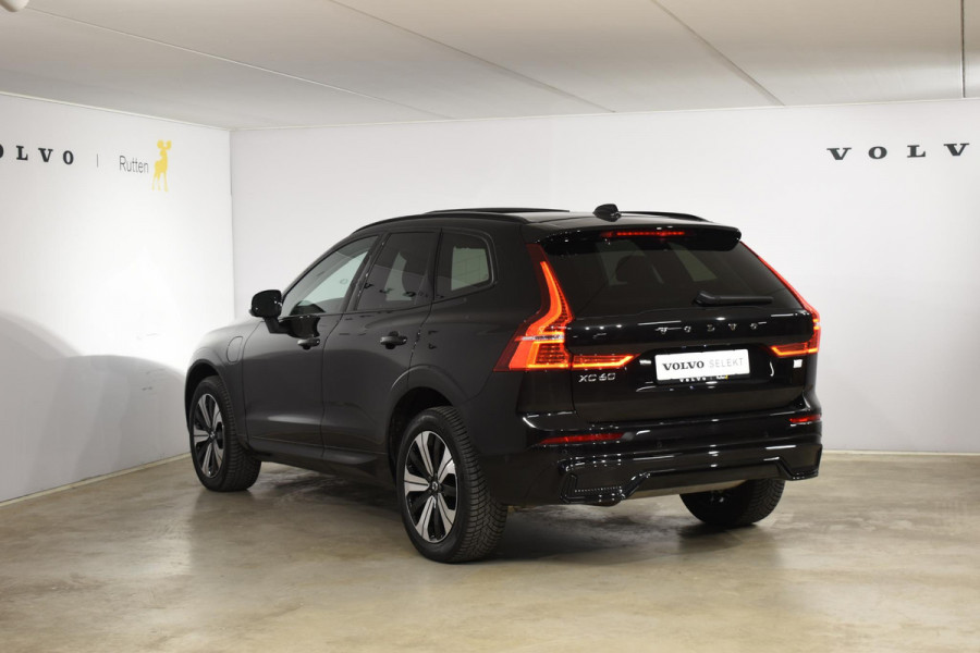 Volvo XC60 T6 350PK Automaat Plug-in hybrid AWD Plus Dark / Driver Assist / Climate pack / Panoramadak / Google services