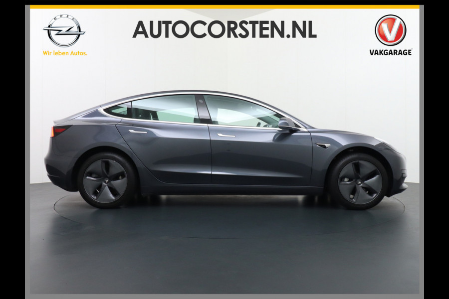 Tesla Model 3 SR+60kWh 325PK 18" AutoPilot FSD-computer 3 Premium Luidsprekers  Leer PanoDak Adaptive cruise Camera's Elektr.-Stuur+Stoelen+Sp Ecc Navigatiesysteem full map LED-a+v Comfortstoelen ACC Dual-ECC DAB Voorverwarmen interieur via App Keyless via Telefoonsleutel One-Pedal-Drive Orig. nlse auto tot 11kw laden thuis! Garantie Accu tot  05-11-2027 max 160.000km 1.584kg licht!