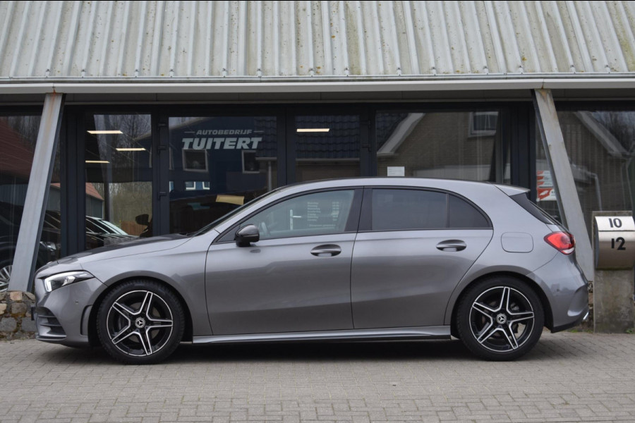 Mercedes-Benz A-Klasse 180 AMG | NIGHT PAKKET | CAMERA | APPLE CARPLAY | ANDROID AUTO | DEALER ONDERHOUDEN | NAP | STOELVERWARMING