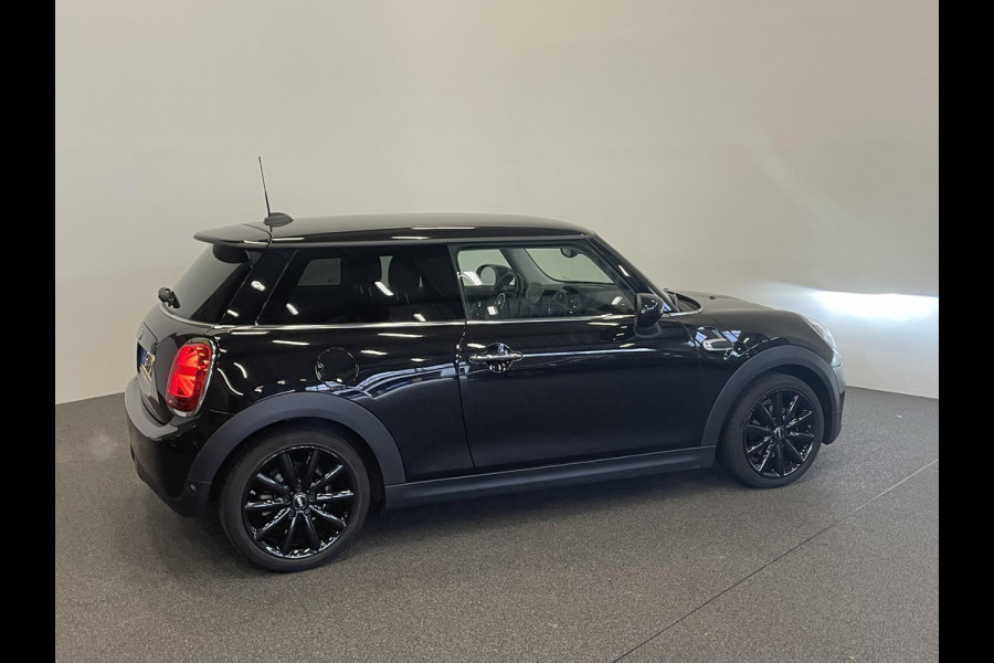 MINI Mini 1.5 Cooper Chili Airco Navi Carplay Full LED PDC Digital Cockpit Adaptive Cruise Control 17" Cosmos Spoke Wheels