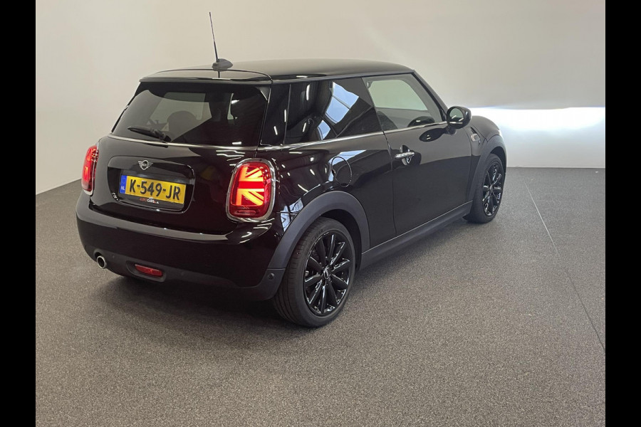 MINI Mini 1.5 Cooper Chili Airco Navi Carplay Full LED PDC Digital Cockpit Adaptive Cruise Control 17" Cosmos Spoke Wheels