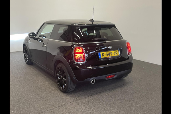 MINI Mini 1.5 Cooper Chili Airco Navi Carplay Full LED PDC Digital Cockpit Adaptive Cruise Control 17" Cosmos Spoke Wheels